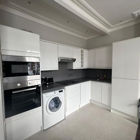 Lovely 2-Bedroom Victorian Flats ロンドン エクステリア 写真