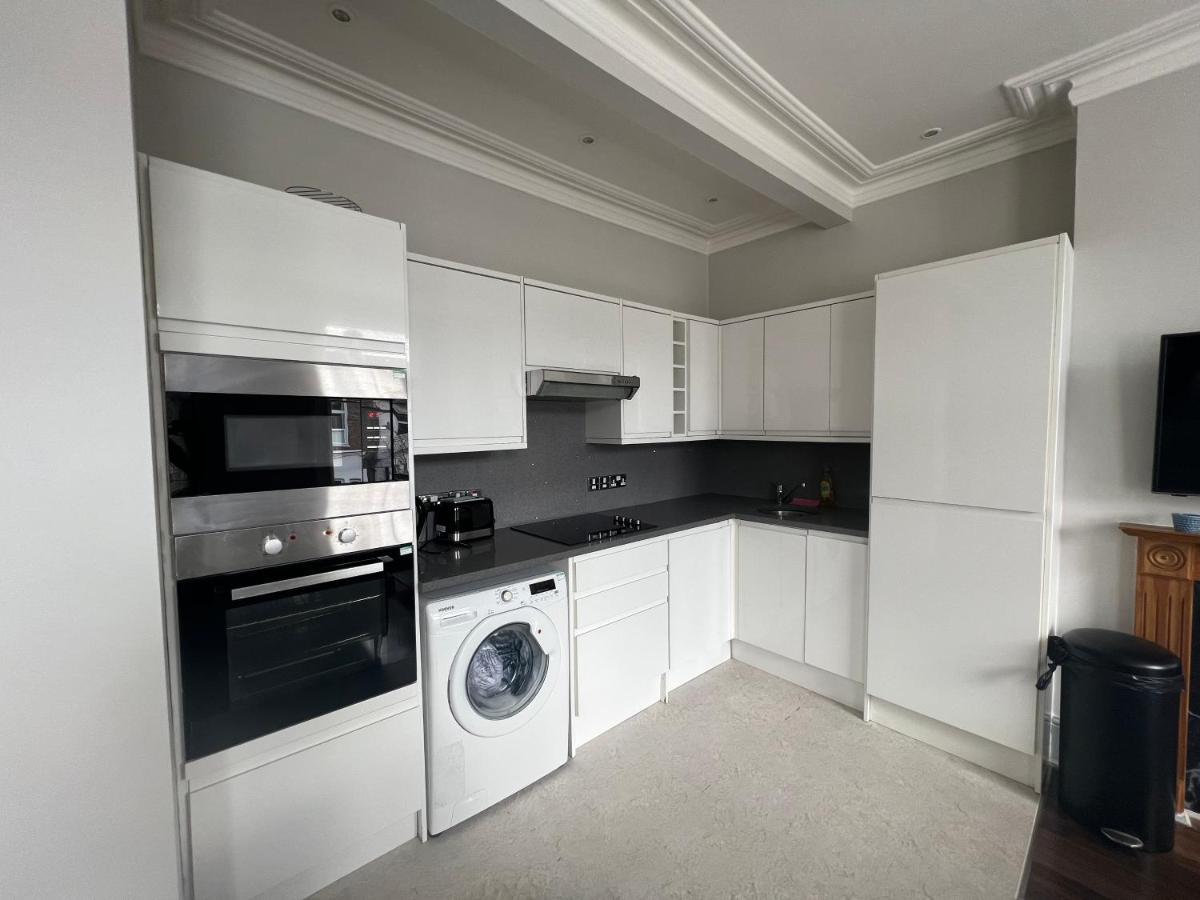 Lovely 2-Bedroom Victorian Flats ロンドン エクステリア 写真
