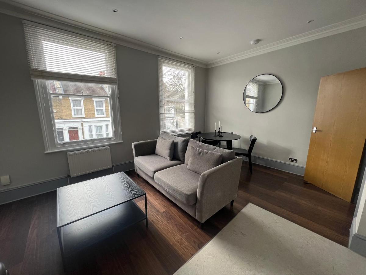 Lovely 2-Bedroom Victorian Flats ロンドン エクステリア 写真