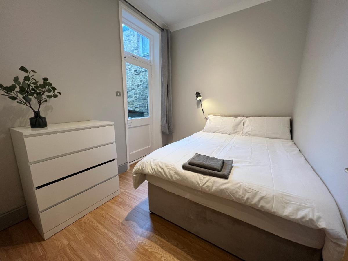 Lovely 2-Bedroom Victorian Flats ロンドン エクステリア 写真